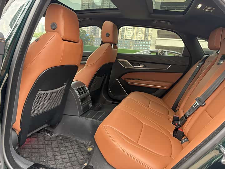 Фото 8 - Jaguar XF L