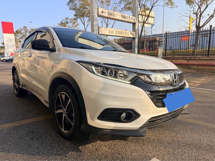 Фото 3 - Honda Vezel