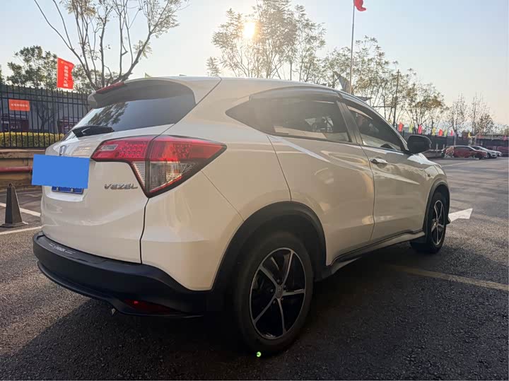 Фото 5 - Honda Vezel