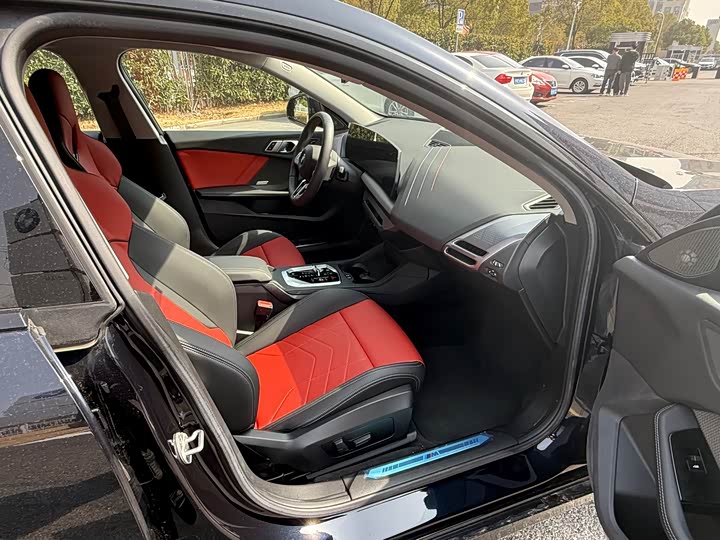 Фото 7 - BMW 2 Series