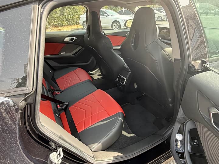 Фото 8 - BMW 2 Series