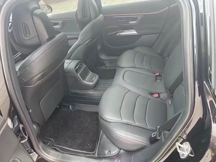 Photo 7 - Mercedes-Benz E-Class Hybrid