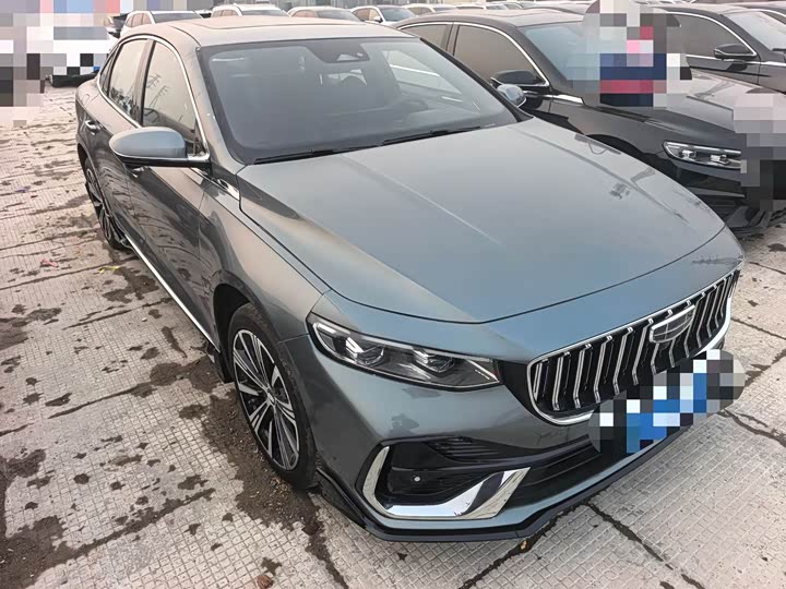 Фото 3 - Geely Preface