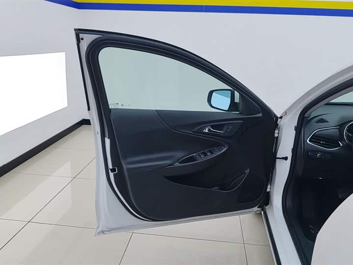 Фото 7 - Chevrolet Malibu XL