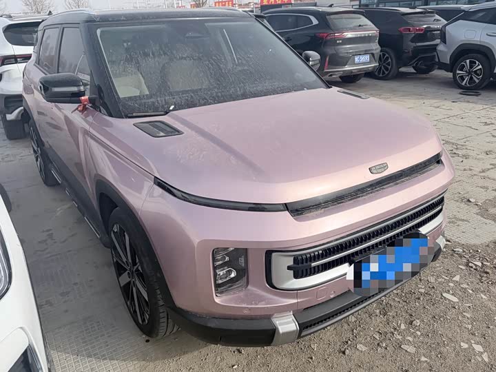 Фото 3 - Geely Icon