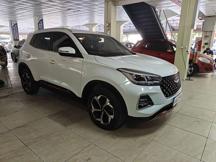 Фото 2 - Chery Tiggo 5x