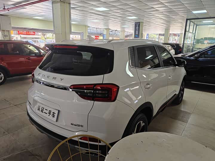 Фото 7 - Chery Tiggo 5x