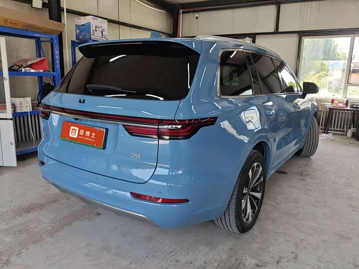 Фото 2 - LiXiang One