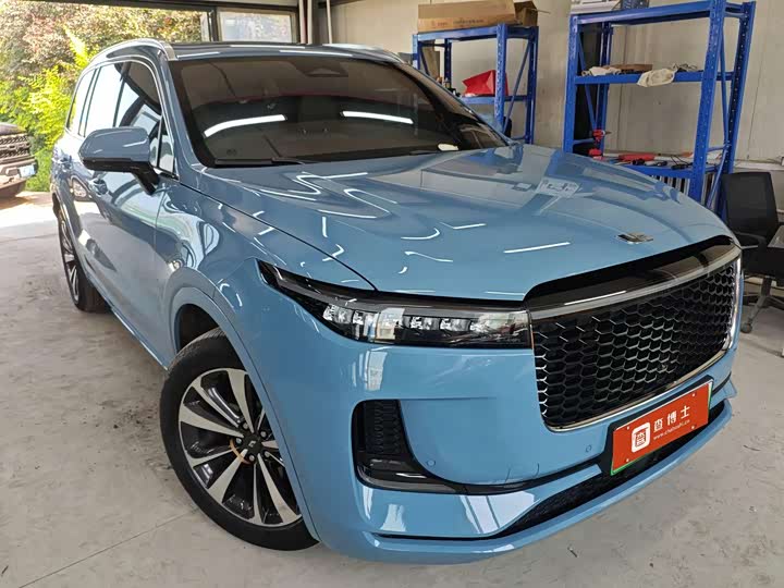 Фото 3 - LiXiang One