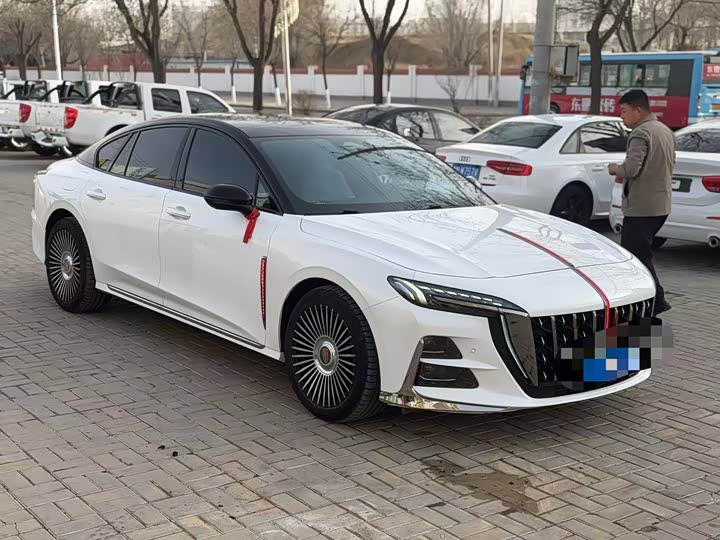 Фото 2 - Hongqi H6