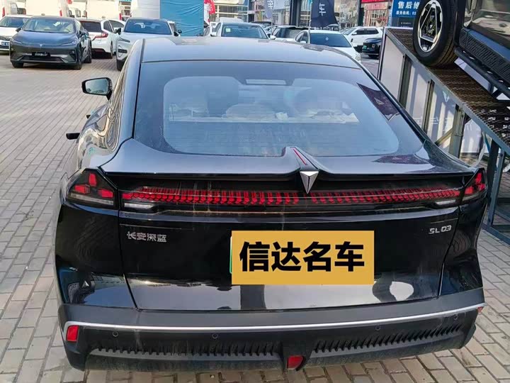 Фото 2 - Changan Deepal SL03