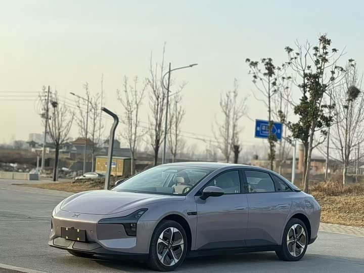 Фото 1 - XPeng Mona M03
