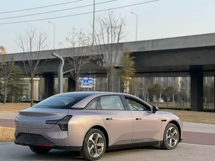 Фото 7 - XPeng Mona M03