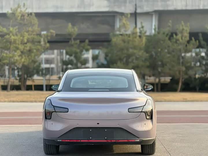 Фото 8 - XPeng Mona M03