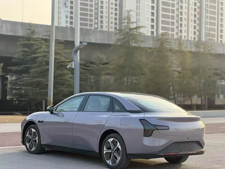 Фото 9 - XPeng Mona M03