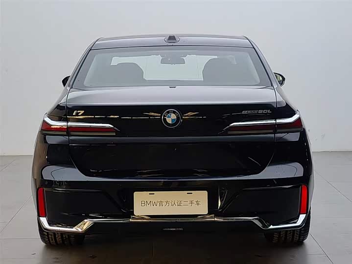 Фото 5 - BMW i7