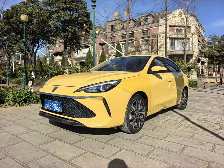 Фото 1 - Roewe i5