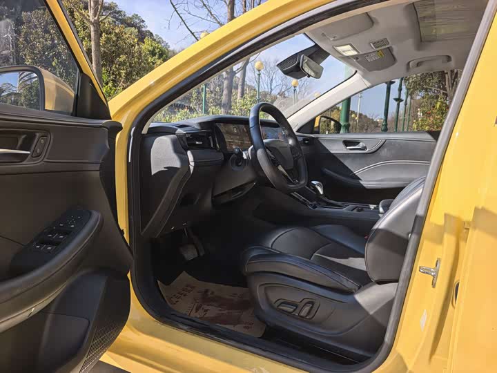 Фото 4 - Roewe i5