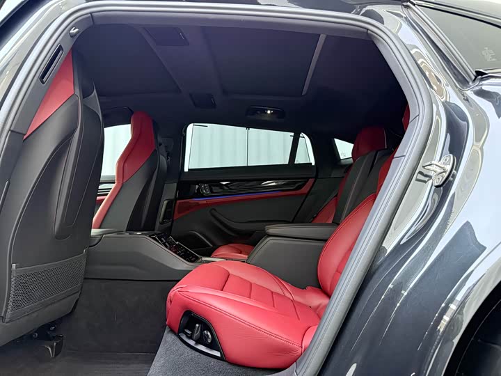 Фото 5 - Porsche Panamera