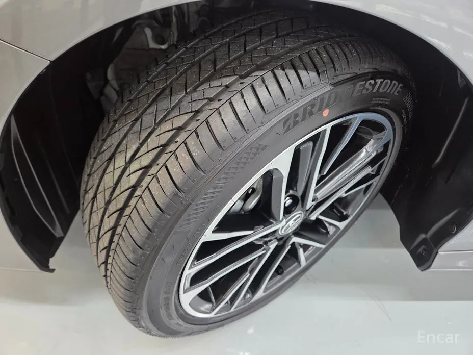 Фото 5 - Toyota Camry