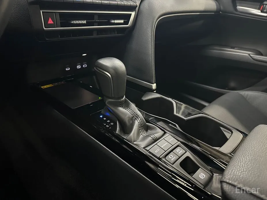 Фото 9 - Toyota Camry