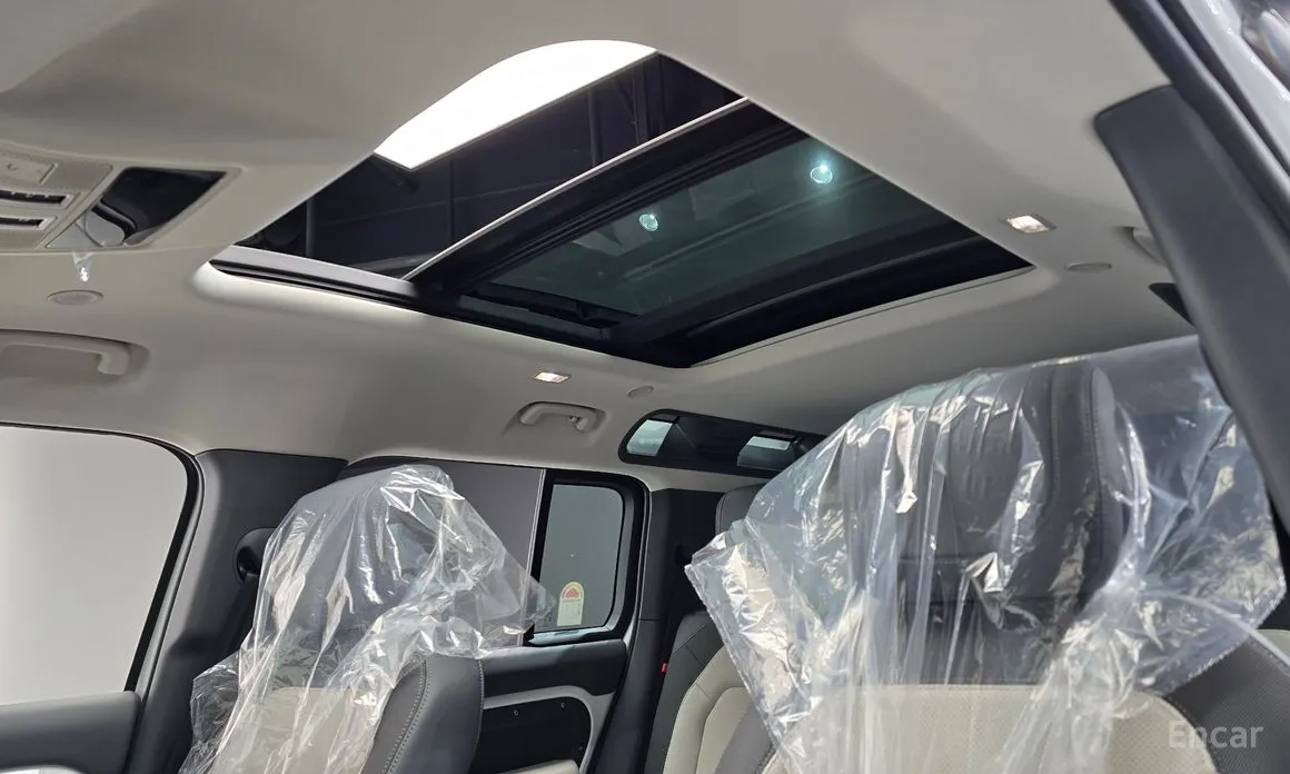 Фото 19 - Land Rover Defender