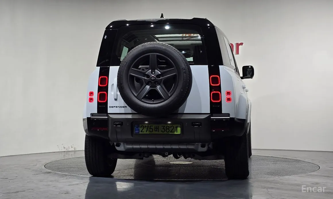 Фото 4 - Land Rover Defender