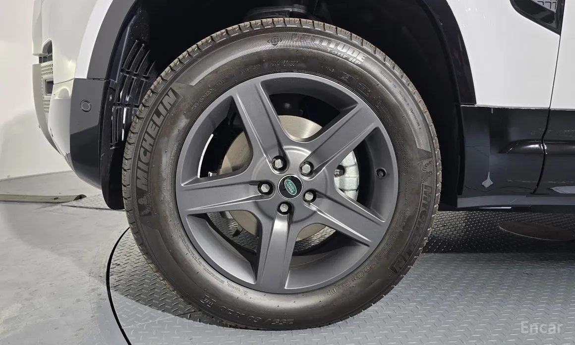 Фото 5 - Land Rover Defender