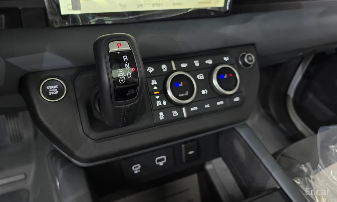 Фото 9 - Land Rover Defender