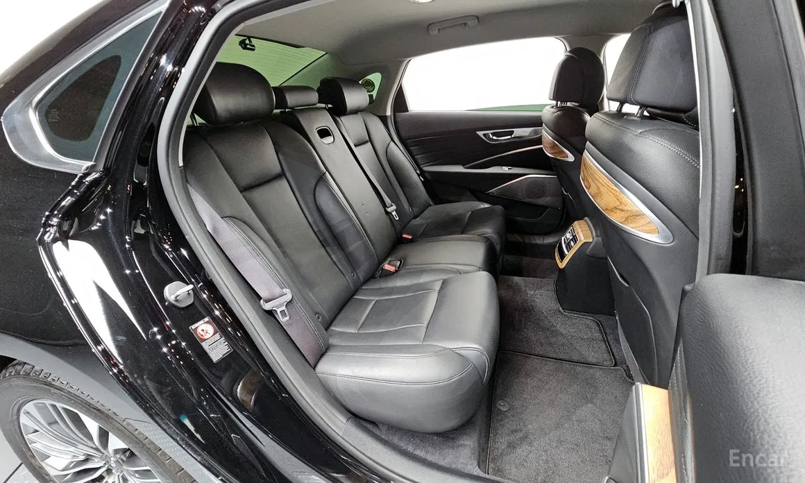 Фото 12 - Kia K9