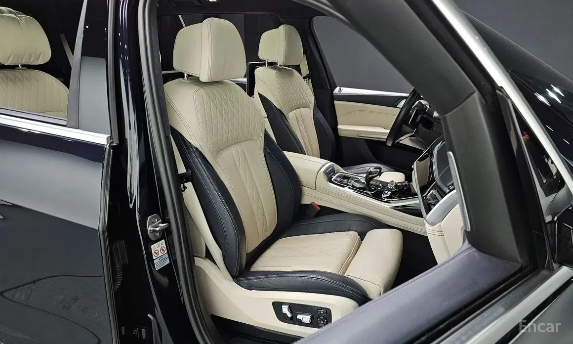 Фото 10 - BMW X7