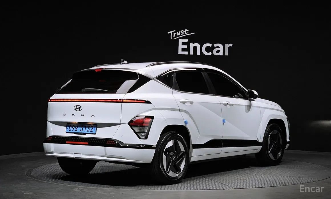 Фото 2 - Hyundai Kona