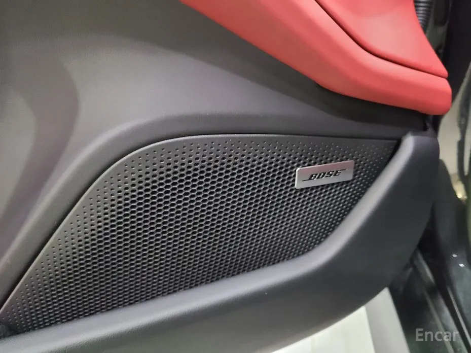 Фото 13 - Porsche Taycan