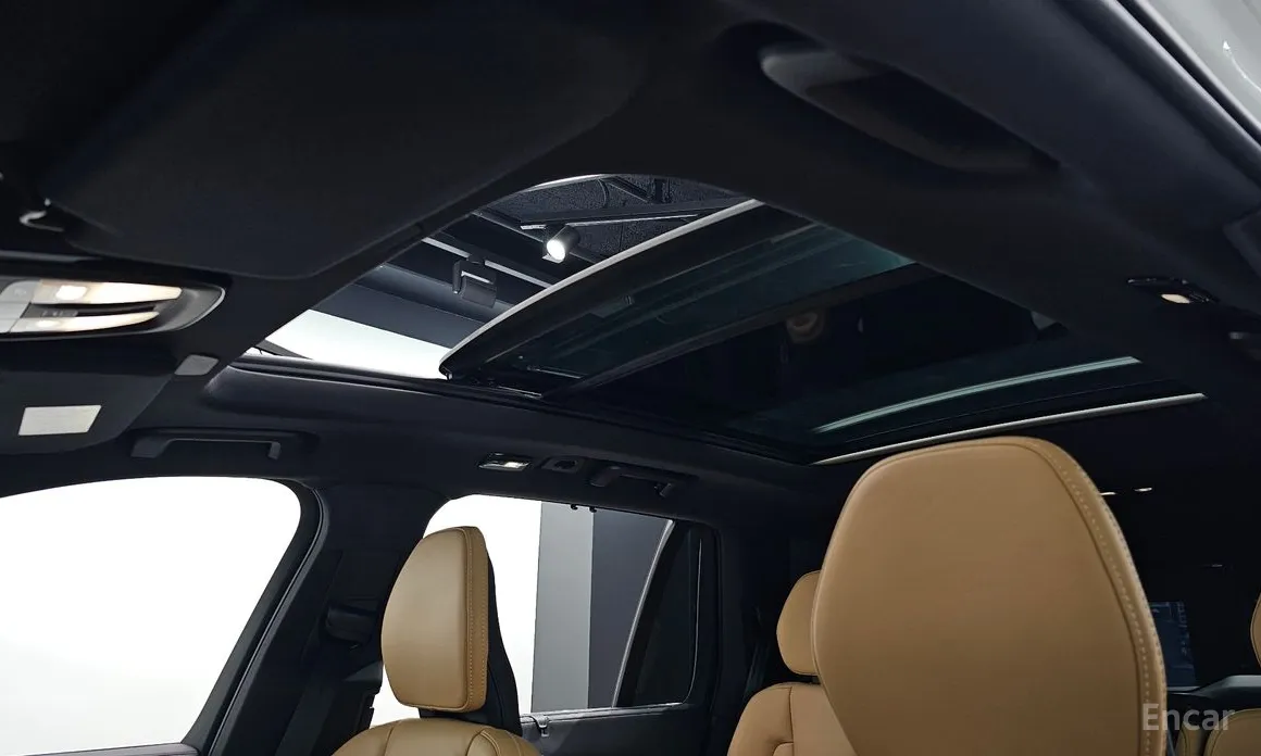 Фото 18 - Volvo XC90