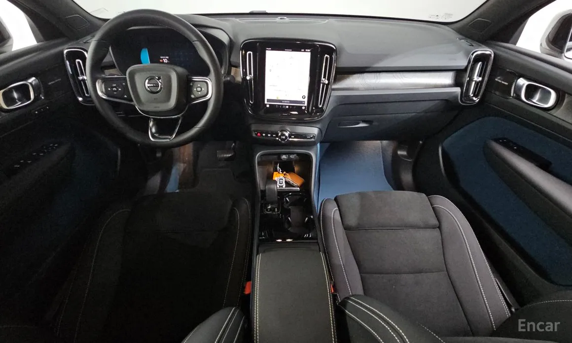 Фото 7 - Volvo C40