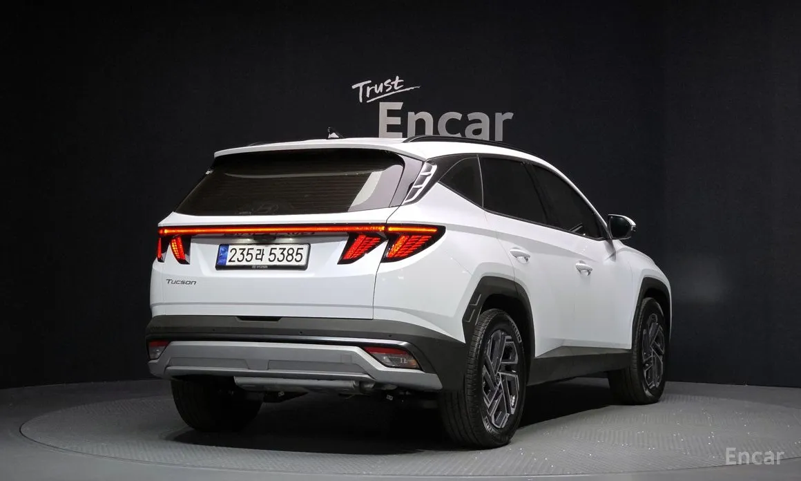 Фото 2 - Hyundai Tucson