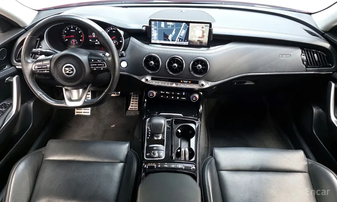 Фото 7 - Kia Stinger