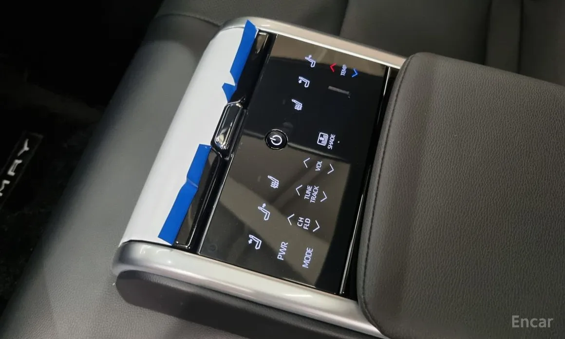 Фото 19 - Toyota Camry