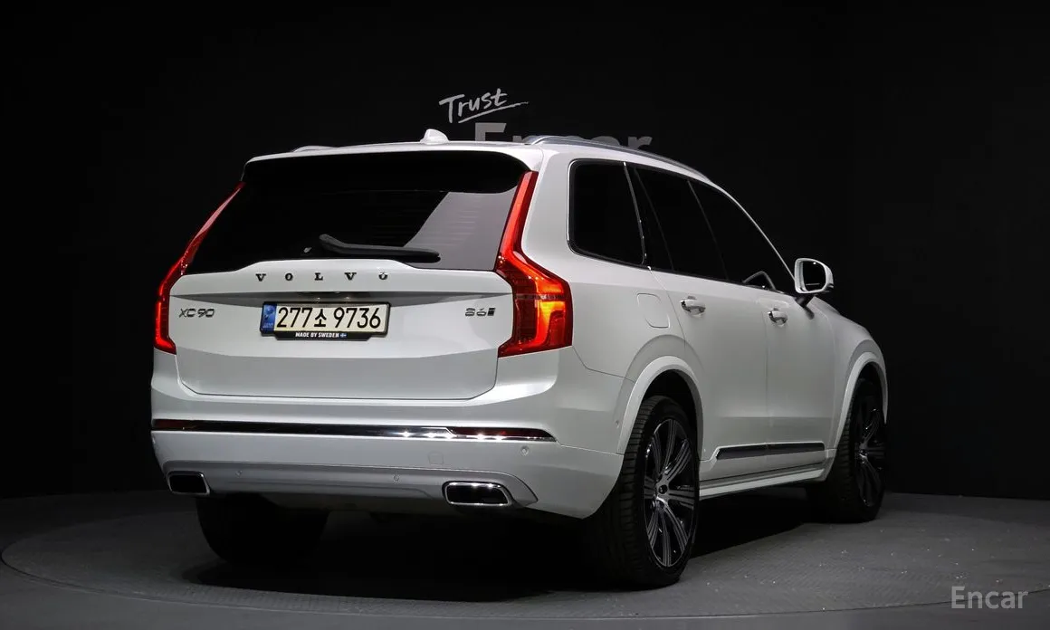 Фото 2 - Volvo XC90