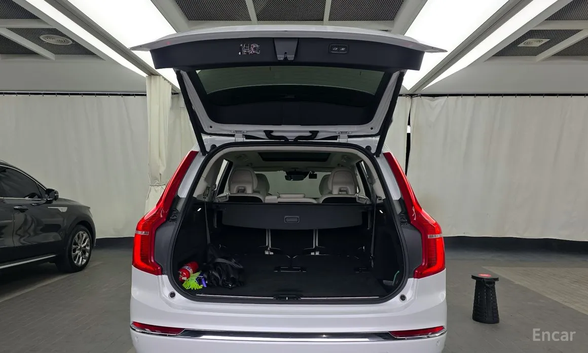 Фото 20 - Volvo XC90