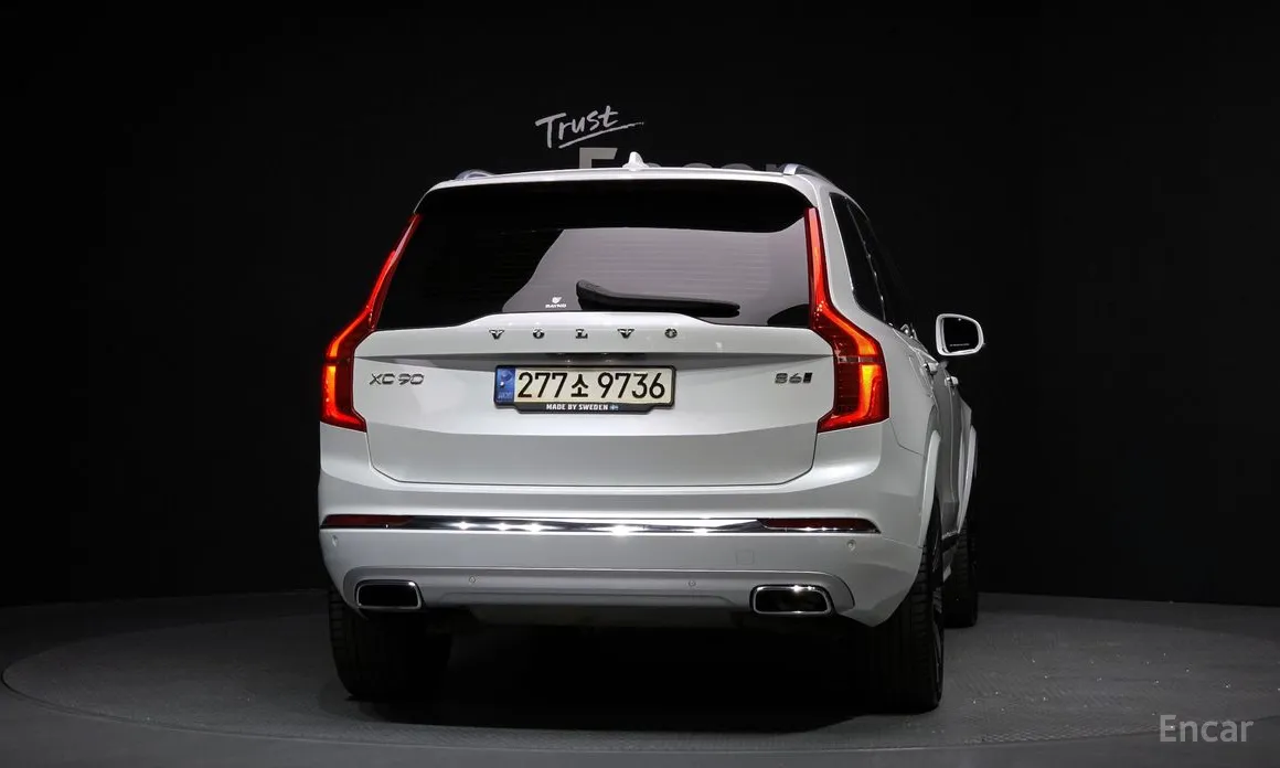 Фото 4 - Volvo XC90