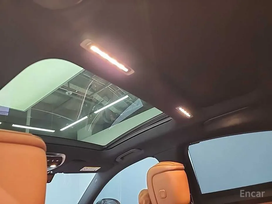 Фото 15 - Mercedes-Benz S-Class