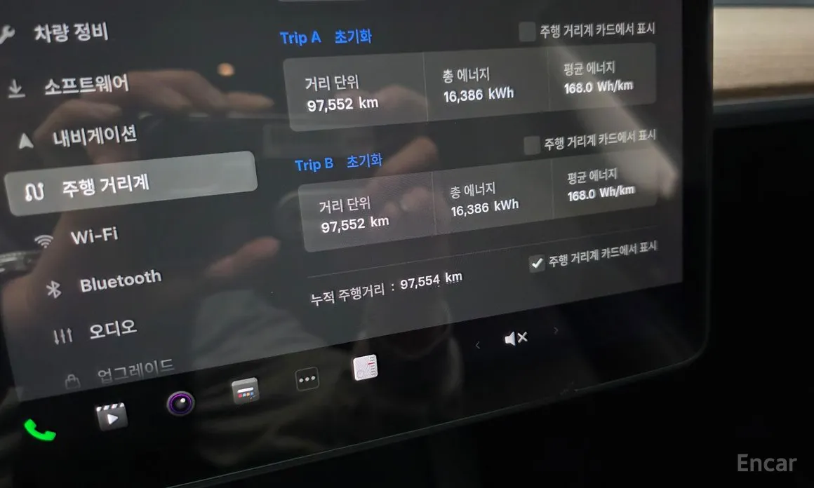 Фото 8 - Tesla Model 3