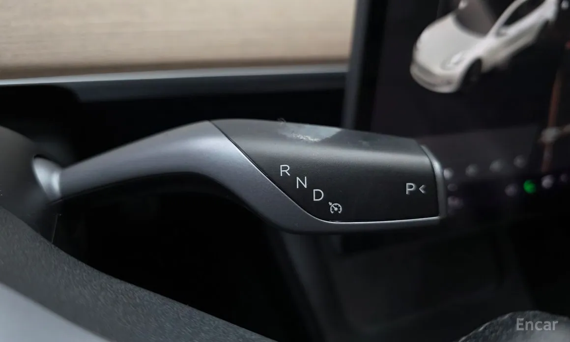 Фото 9 - Tesla Model 3