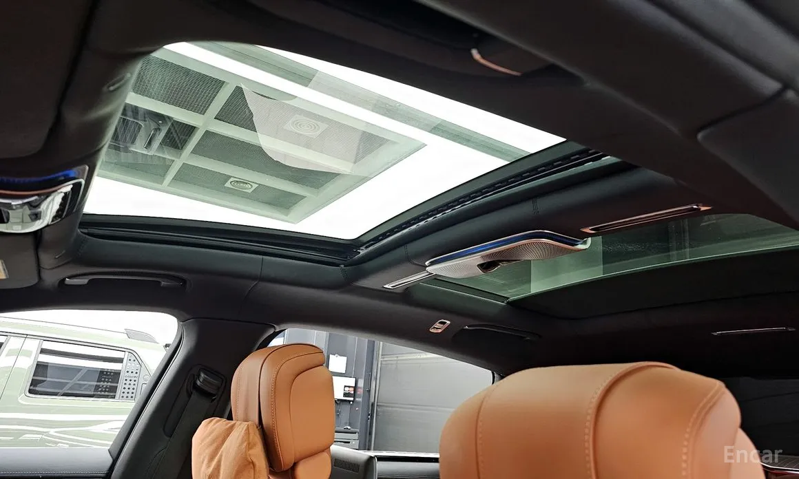 Фото 19 - Mercedes-Benz S-Class