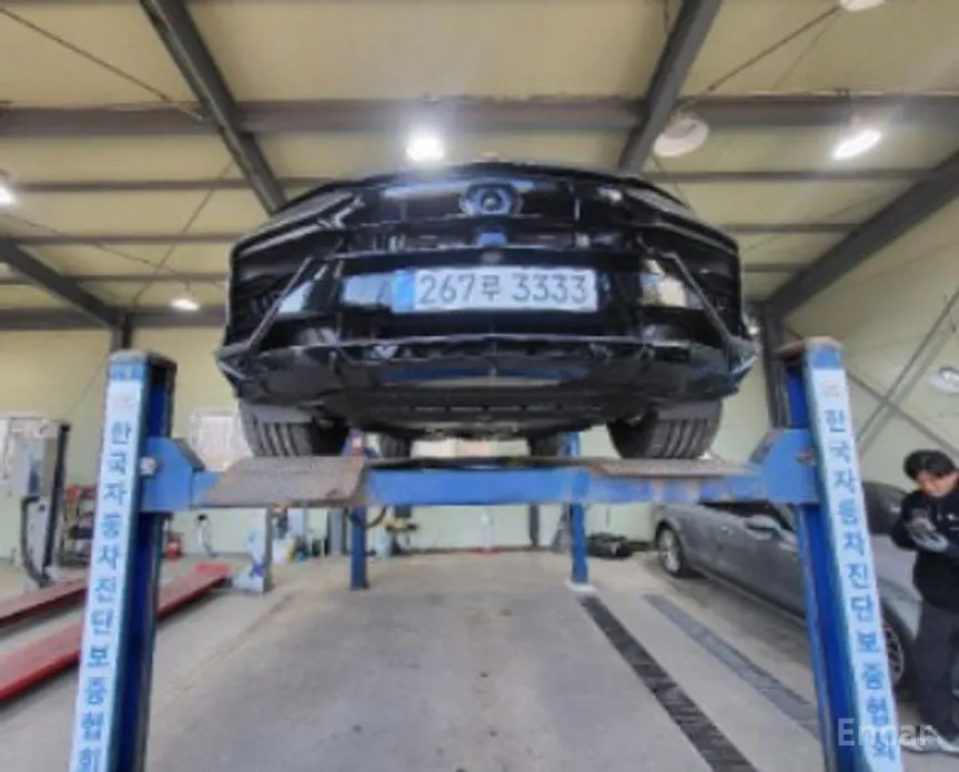 Фото 1 - Lamborghini Urus