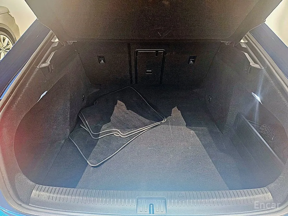 Photo 20 - Volkswagen Arteon