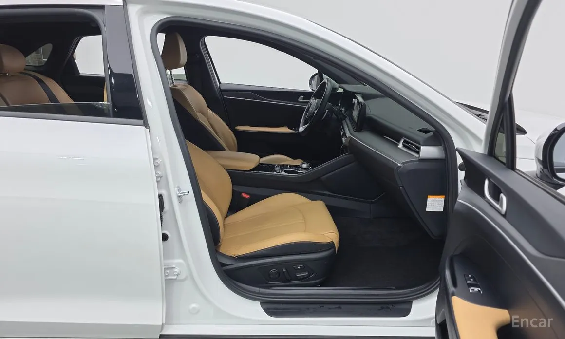 Фото 11 - Kia K5