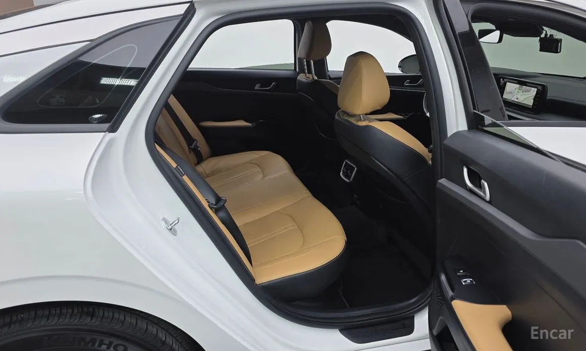 Фото 12 - Kia K5