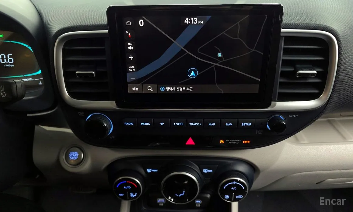 Фото 14 - Hyundai Venue